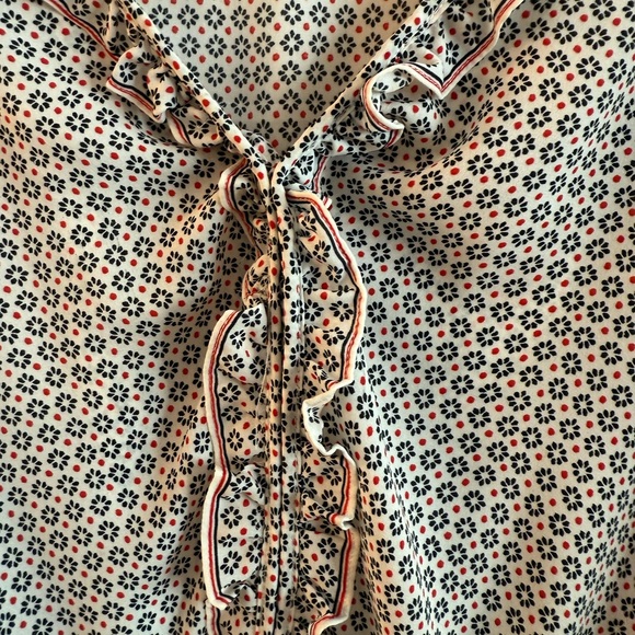 Max Studio Black and White Geometric Long Sleeve Dress - Picture 3 of 7